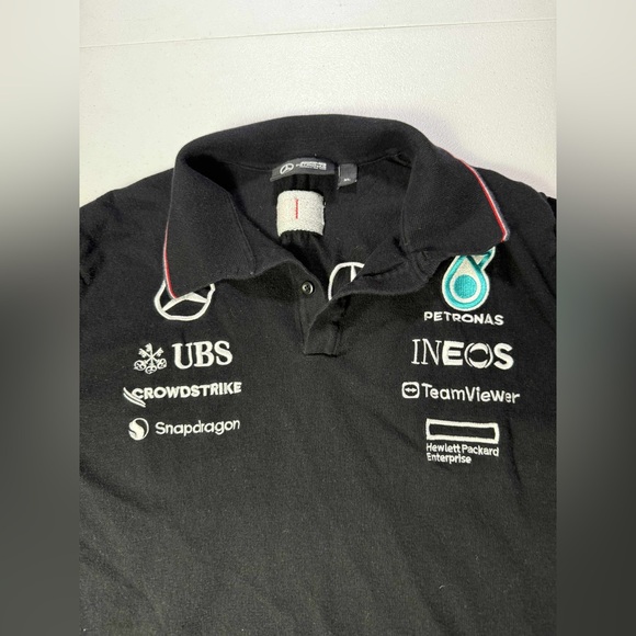 Formula 1 Mercedes AMG
Petronas F1 Team Long sleeve T Knitted
Polo Shirt Sz XL - Picture 3 of 12